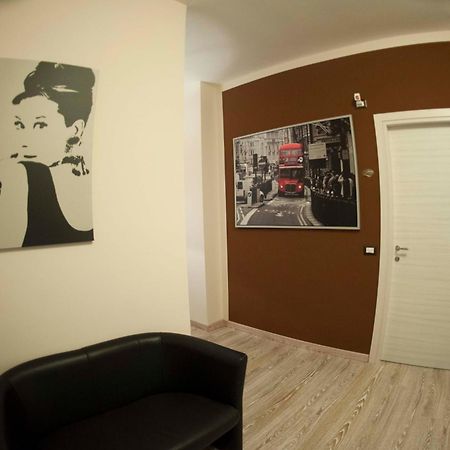 Salernoprestige Rooms Екстериор снимка