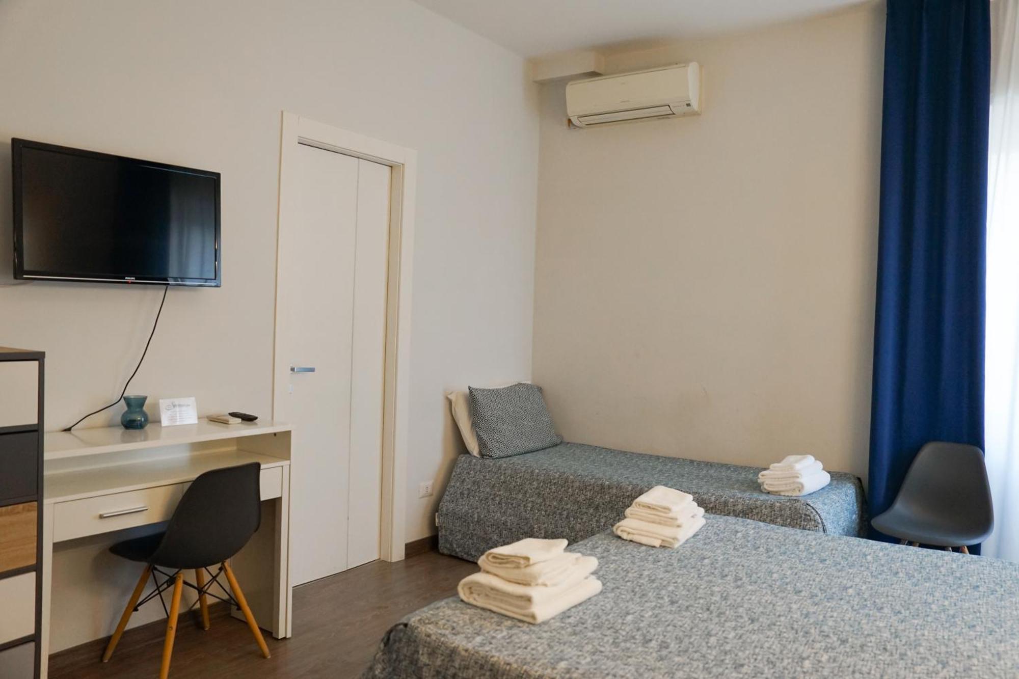Salernoprestige Rooms Екстериор снимка