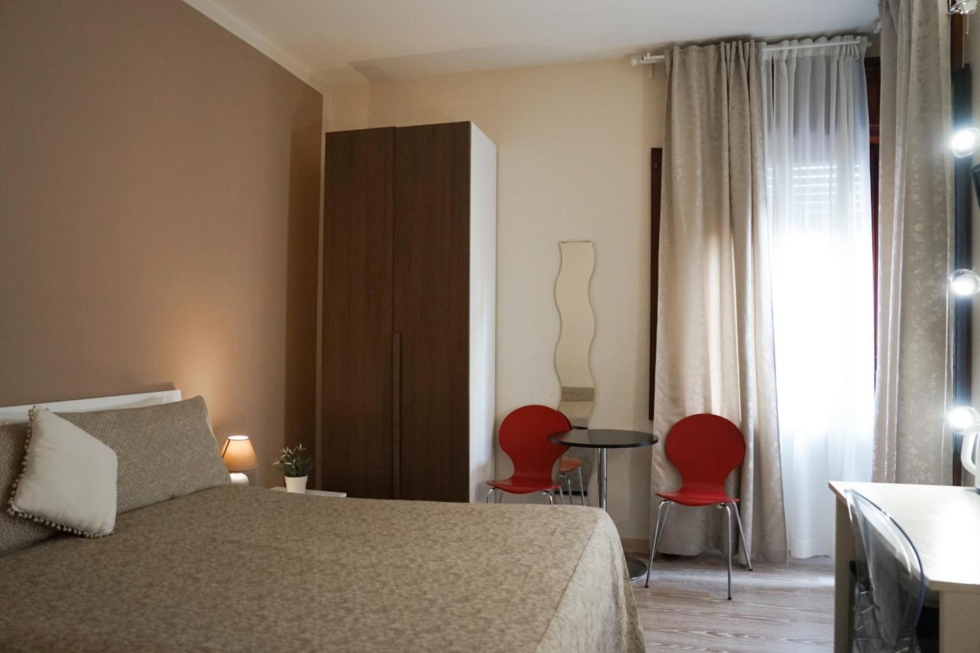 Salernoprestige Rooms Екстериор снимка
