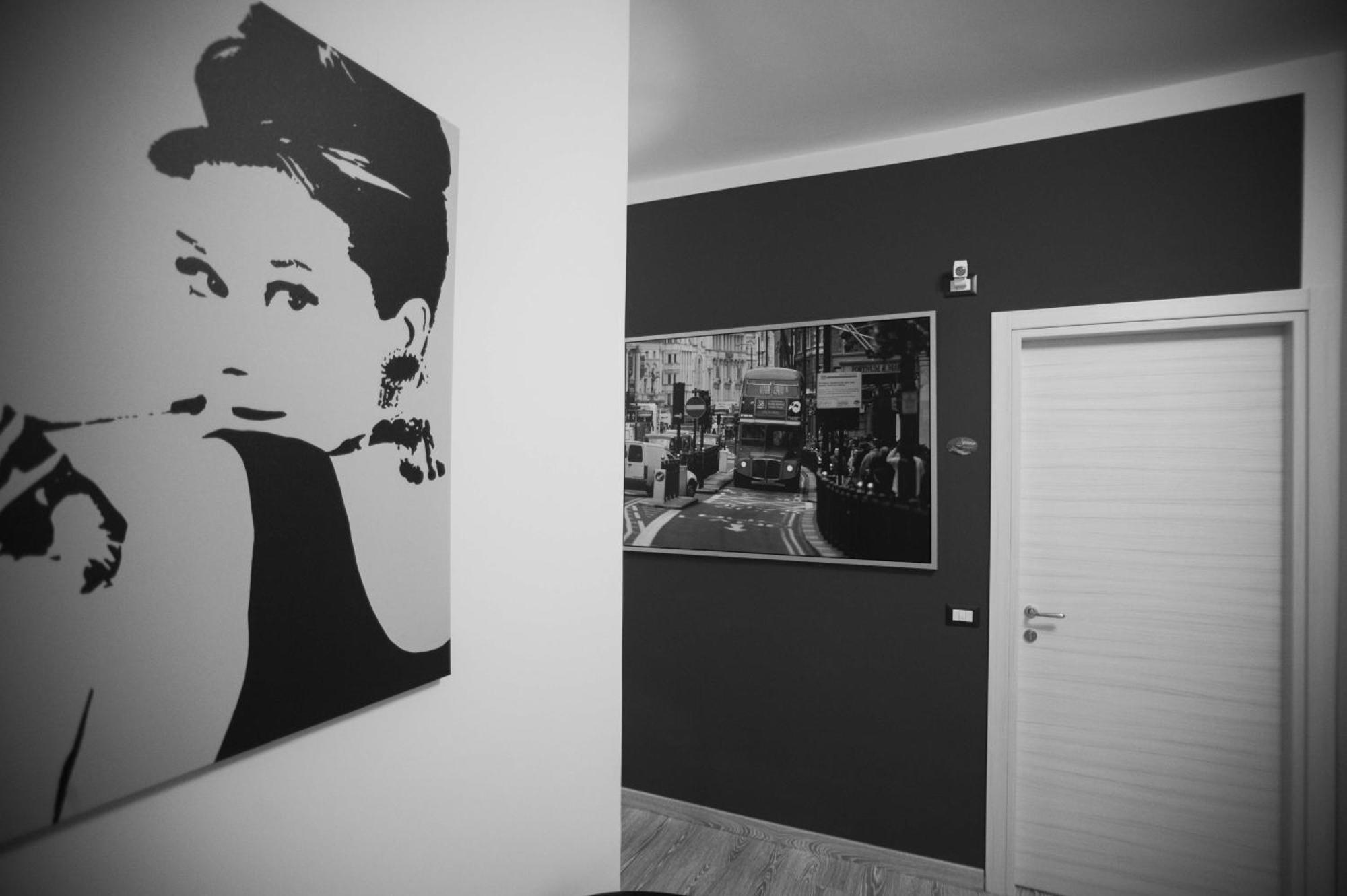 Salernoprestige Rooms Екстериор снимка