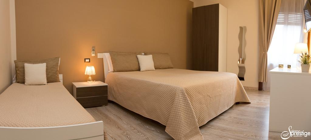 Salernoprestige Rooms Екстериор снимка